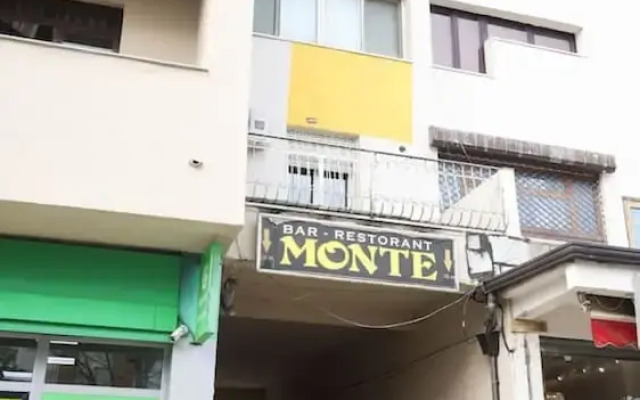Kron s Apartment in Shkod r