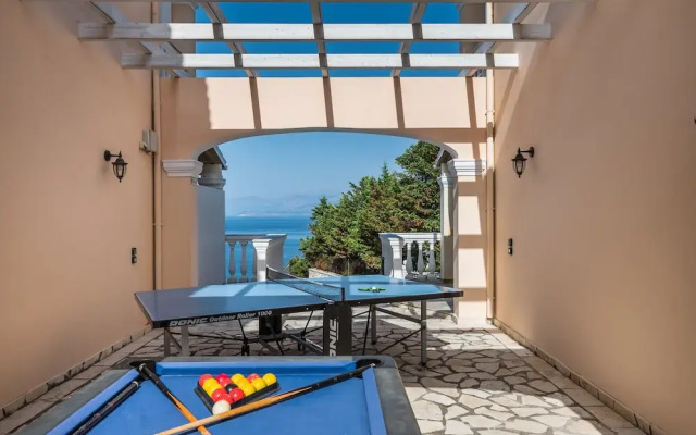Four-Bedroom Villa Alexandros