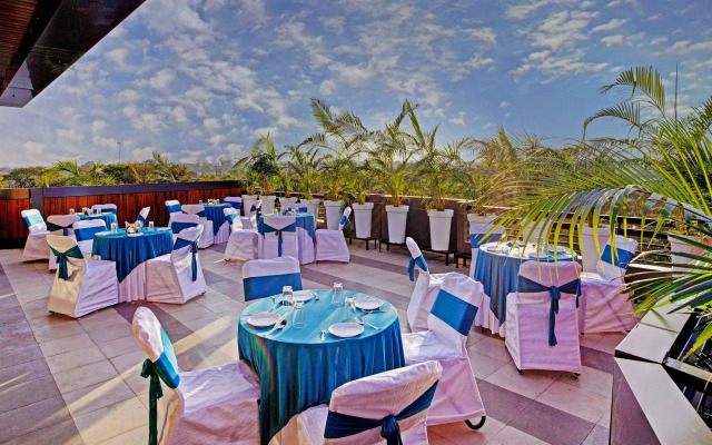 Treebo Grand Euro Pipliyahana Square