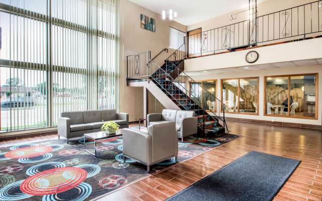 Econo Lodge La Crosse North