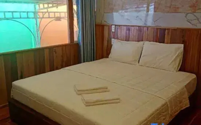 Homestay VEN SÔNG