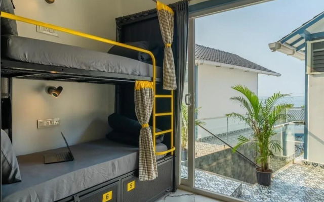The Hosteller Goa, Mandrem