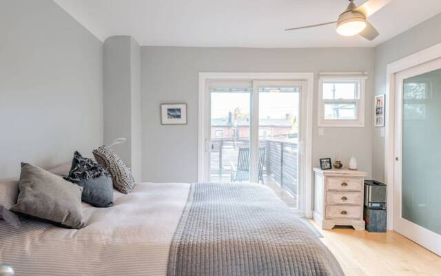 Beautiful, Modern & Spacious 2 Bedroom House