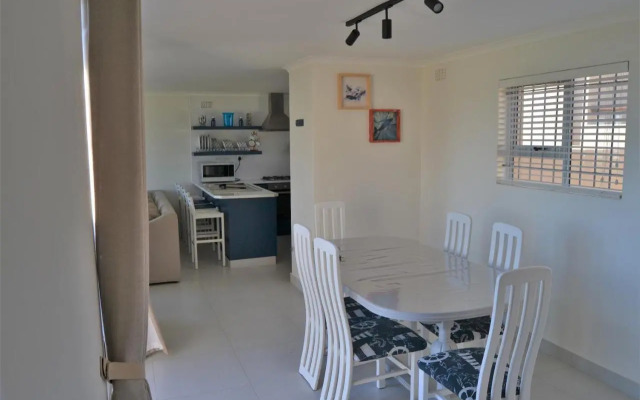 Hermanus Beach Club - St Tides House 19