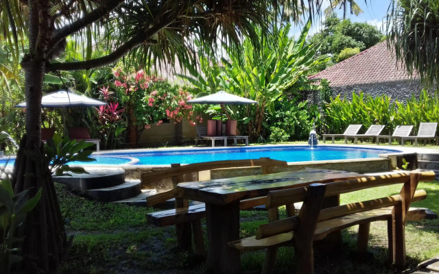 Suka Sari Cottages