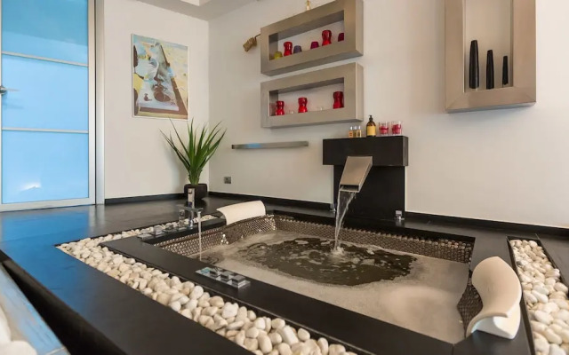 Rental In Rome Cosmopolitan Hi-tech Luxury Apartment