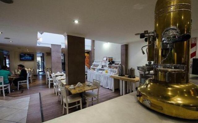 Apart Hotel Paucam