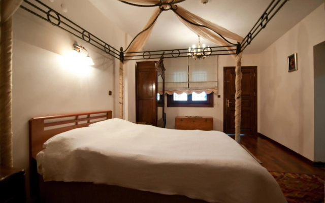 Villa Sphendone Suites