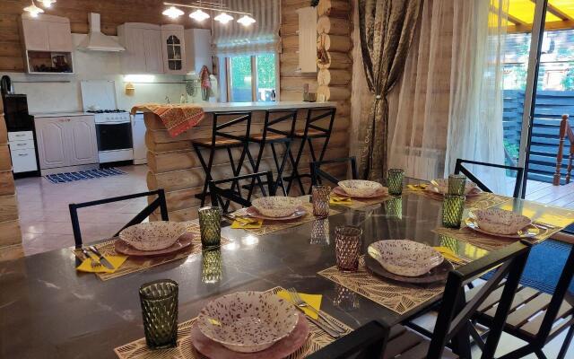 Бревенчатый дом Абзаково