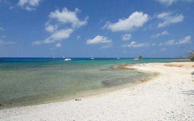 Coral Sands Resort, Grand Cayman, Cayman Islands