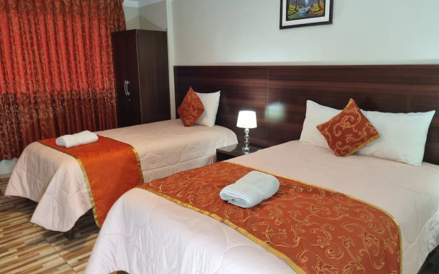 Hotel Los Nogales