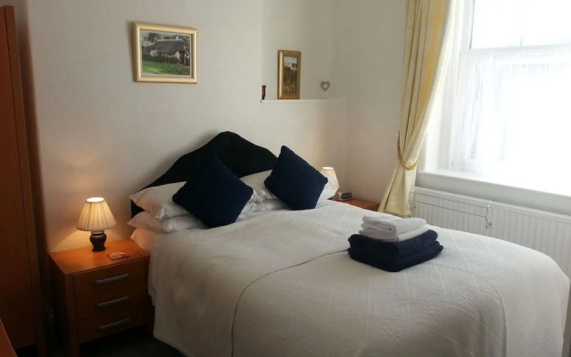 Montrose Guest House