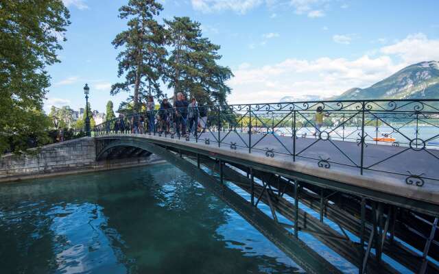 Campanile Annecy Cran Gevrier