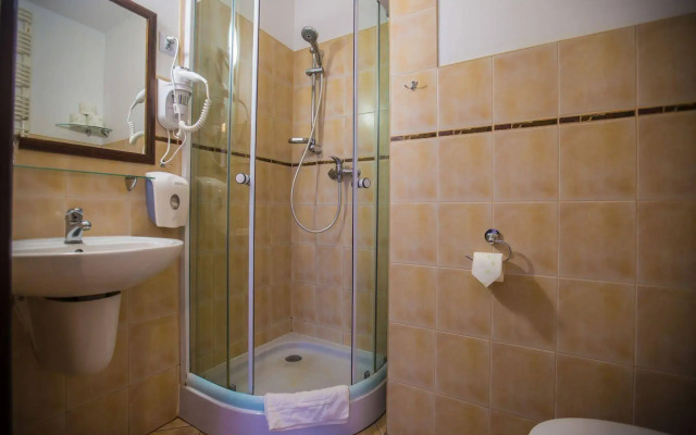 Pod Kasztanami