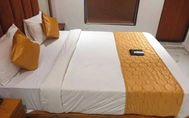 Hotel Palms Residency