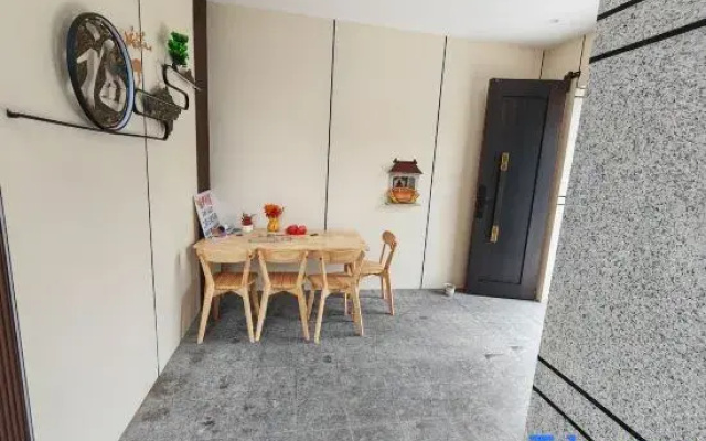 Yixuan Homestay (Xinzhou Ancient City)