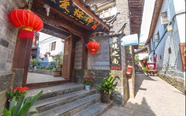 Lijiang South of Cloud Boarder Inn
