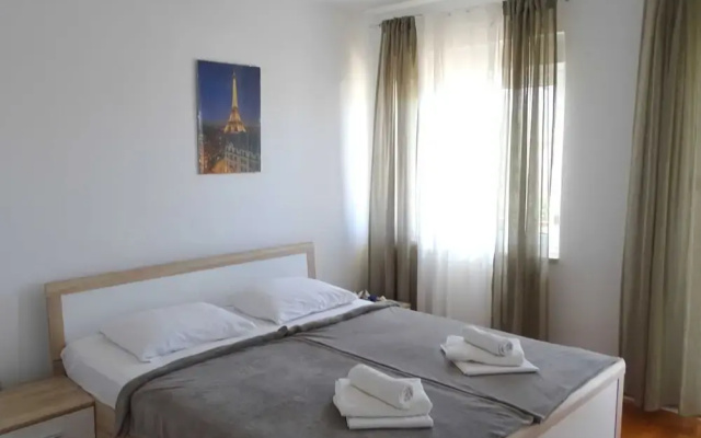 Novi Vinodolski Seafront Apartments With Balcony