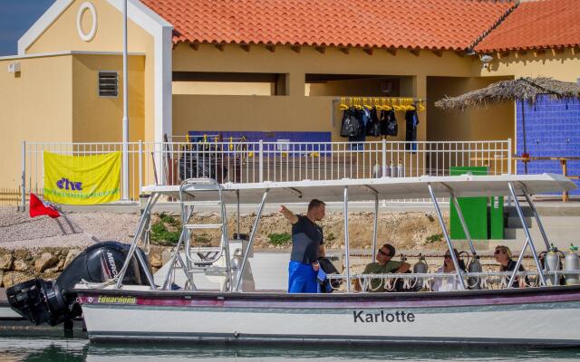 Courtyard by Marriott Bonaire Dive Resort