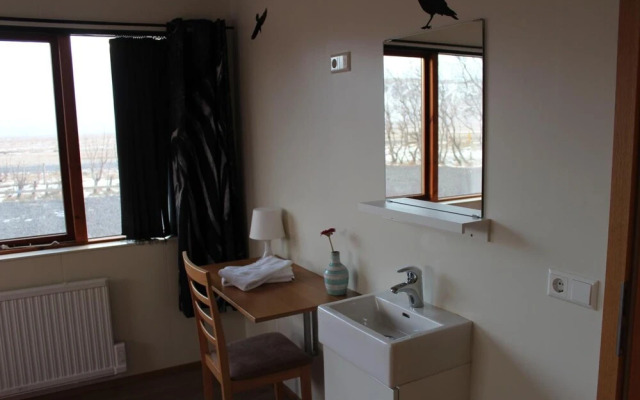 Skammidalur Guesthouse