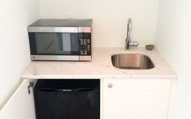 Watergarden Inn at the Bay