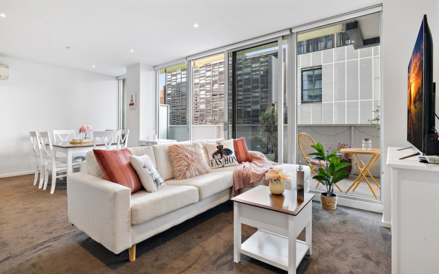 Bright 2-bed Home With Secure Parking – Guest Rooms – Melbourne