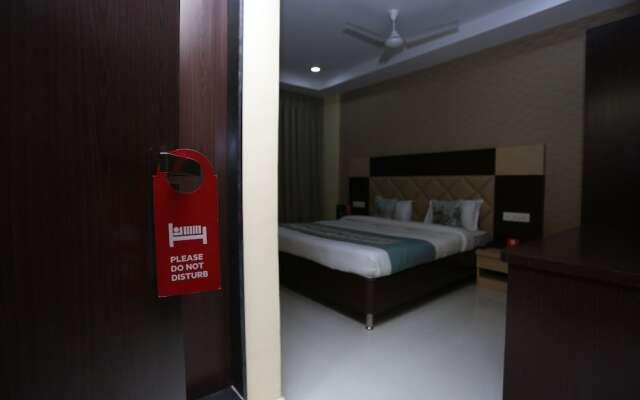 OYO 3803 Hotel Lal Quila