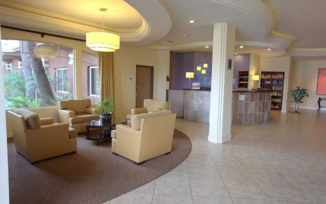 Holiday Inn Express San Diego South - Chula Vista, an IHG Hotel