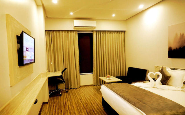 Kyriad Hotel Nashik by OTHPL