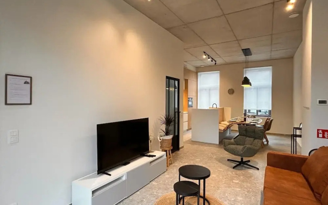 Spacious 3-floor Holiday Home for 8 Guests