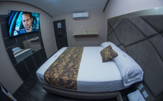 Hotel ByHours Astor