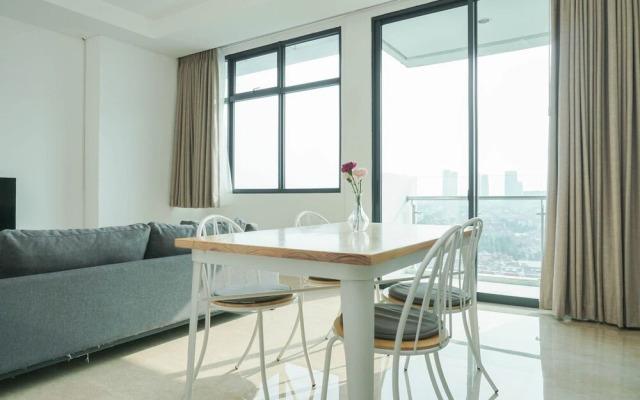 Stylish 1BR Apartment at Veranda Residence @ Puri