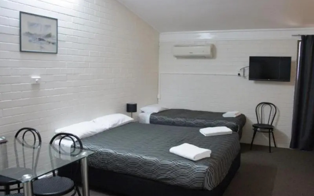 The Plains Motor Inn