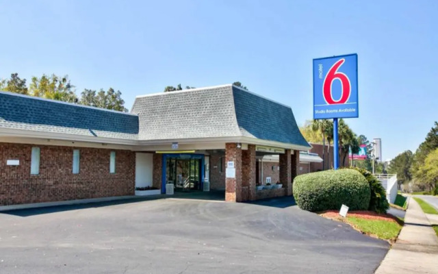 Motel 6 Tallahassee, FL - Downtown