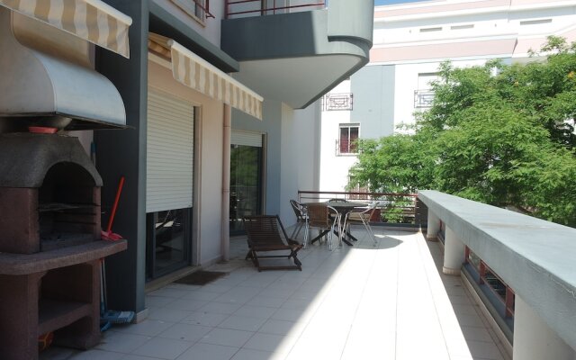 C03 - Avenue Backstreet Flat
