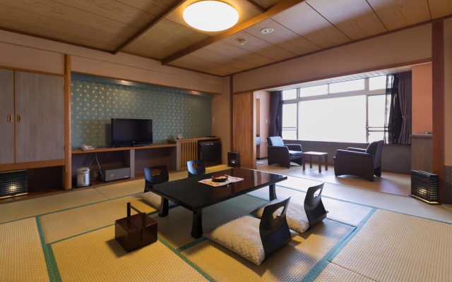 Hotel Kimura – Guest Rooms – Shibukawa