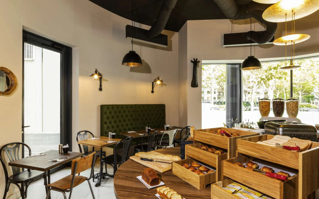 ibis Styles Puteaux Paris La Defense