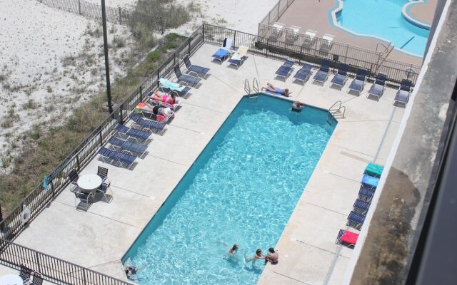 Island Winds West 775