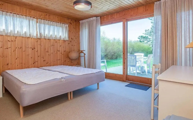 6 Person Holiday Home in Hundested