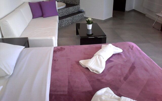 Queen Boutique Suites