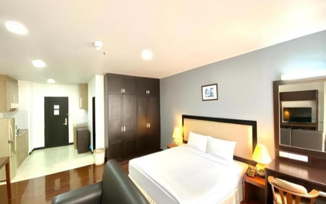 J - Town Serviced Apartments