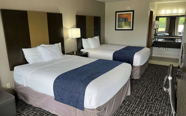Days Inn by Wyndham Grove