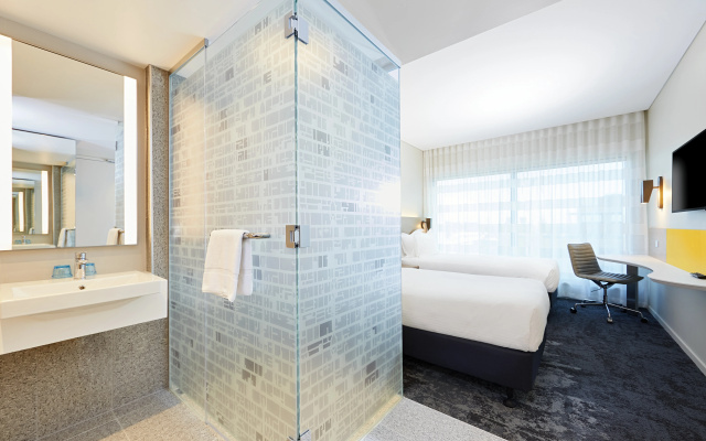 Holiday Inn Express Adelaide City Centre by IHG – Guest Rooms – Adelaide