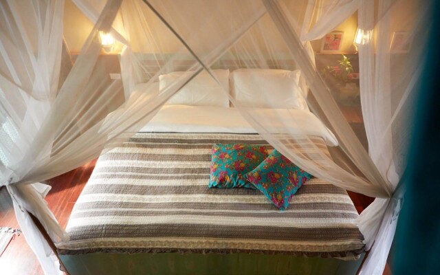 Bann Makok The Getaway