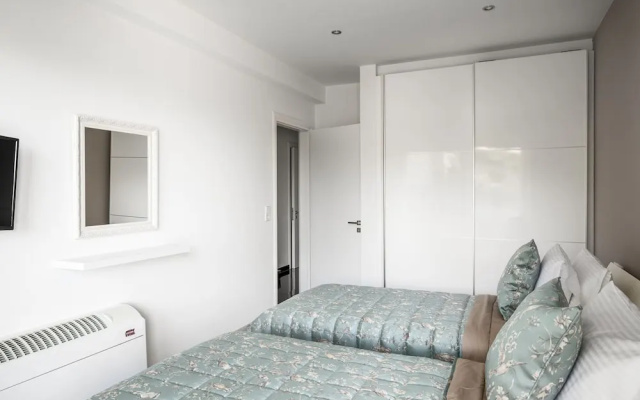 Euphoria Seaview Residences with Shared Pool by Konnect