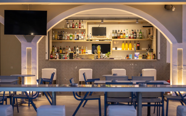 Athina Apartments
