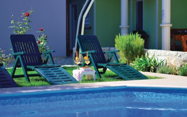 Amazing Home in Zadar With Wifi and 2 Bedrooms