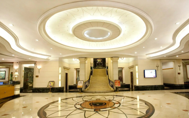 Carrianna Hotel