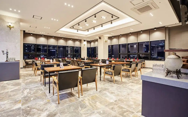 Noble Stay Hotel