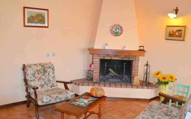 Holiday Home With Pool in Stabbia
